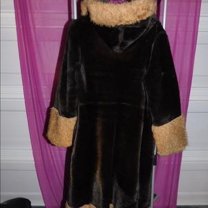 Vintage hooded faux fur two-toned coat size large